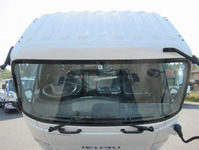 いすゞフォワード平ボディ中型（4t）[写真25]