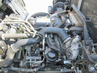 いすゞフォワード平ボディ中型（4t）[写真28]