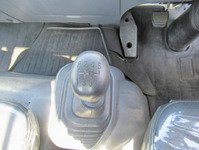 いすゞフォワード平ボディ中型（4t）[写真40]