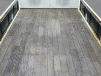 いすゞフォワード平ボディ中型（4t）[写真09]