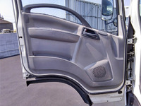 いすゞエルフアルミバン小型（2t・3t）[写真24]