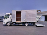 いすゞエルフアルミバン小型（2t・3t）[写真06]