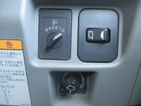 三菱ふそうキャンター平ボディ小型（2t・3t）[写真24]