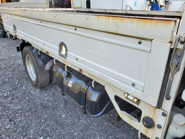 いすゞエルフ平ボディ小型（2t・3t）[写真14]