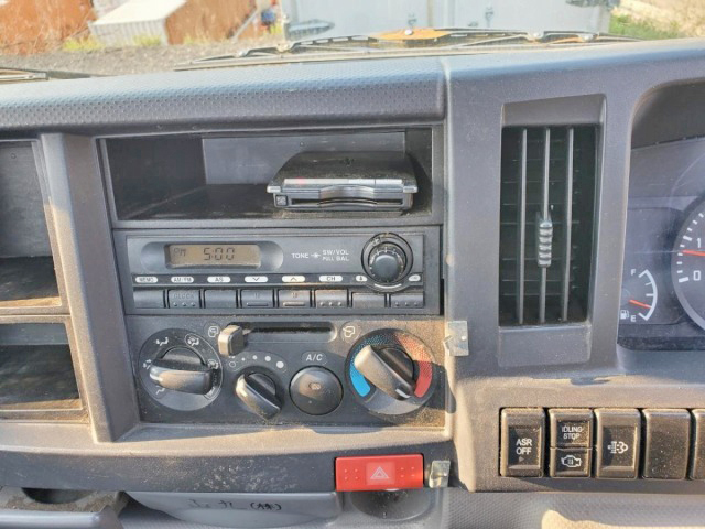 いすゞエルフ平ボディ小型（2t・3t）[写真32]