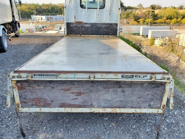 いすゞエルフ平ボディ小型（2t・3t）[写真06]