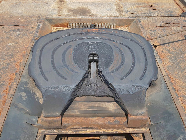 三菱ふそうスーパーグレートトレーラーヘッド（トラクターヘッド）大型（10t）[写真13]