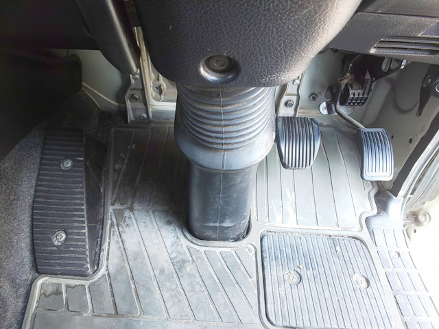 日野プロフィアトレーラーヘッド（トラクターヘッド）大型（10t）[写真36]