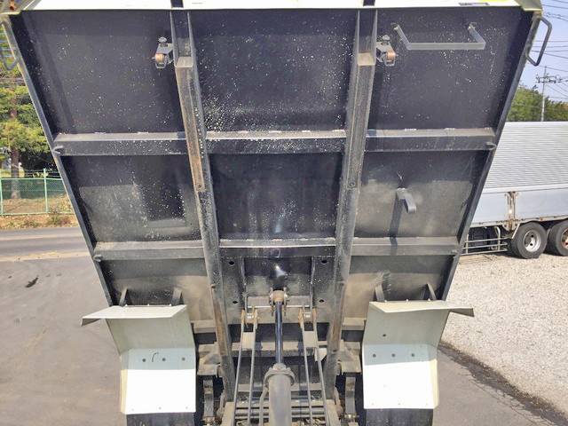 いすゞフォワードダンプ中型（4t）[写真21]