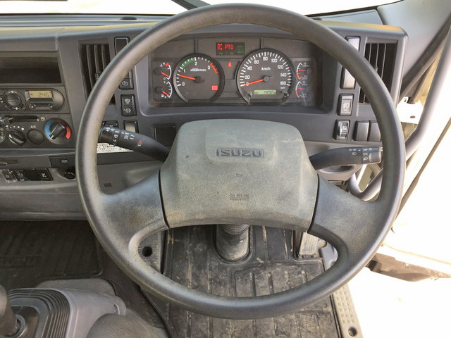 いすゞフォワードダンプ中型（4t）[写真37]