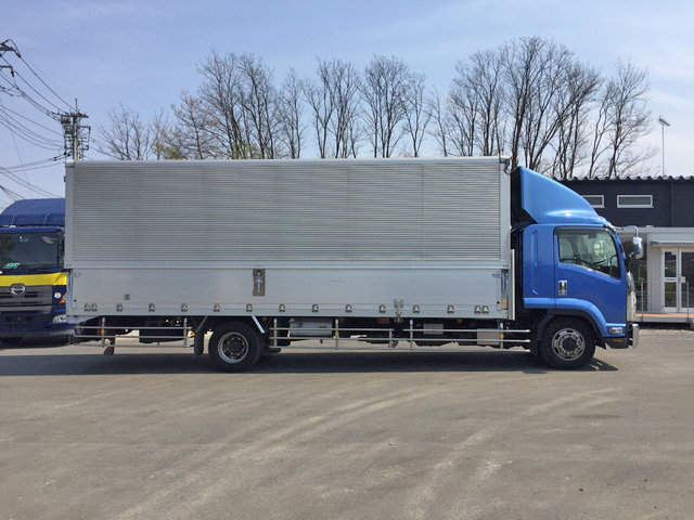 いすゞフォワードアルミウイング増トン（6t・8t）[写真10]