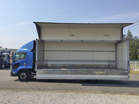 いすゞフォワードアルミウイング増トン（6t・8t）[写真11]