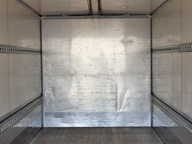 いすゞフォワードアルミウイング増トン（6t・8t）[写真15]