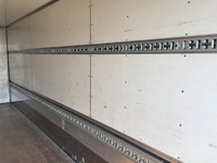 いすゞフォワードアルミウイング増トン（6t・8t）[写真19]