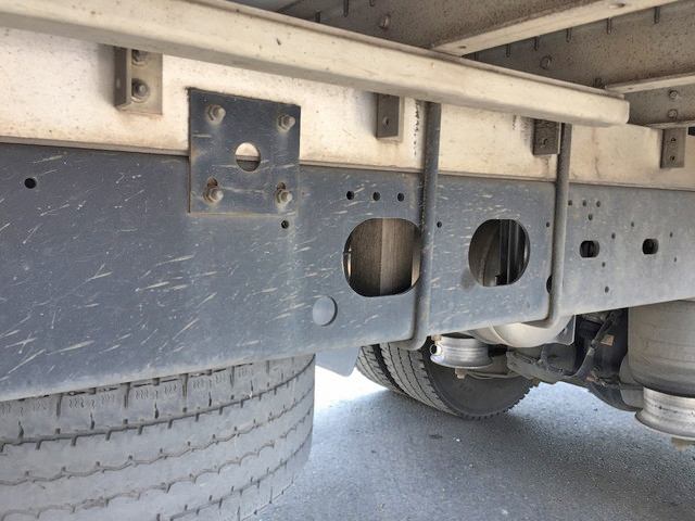 いすゞフォワードアルミウイング増トン（6t・8t）[写真25]