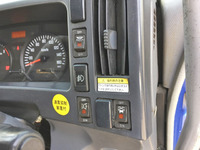 いすゞフォワードアルミウイング増トン（6t・8t）[写真37]