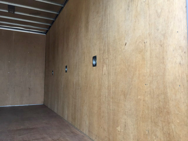 いすゞエルフアルミバン小型（2t・3t）[写真14]