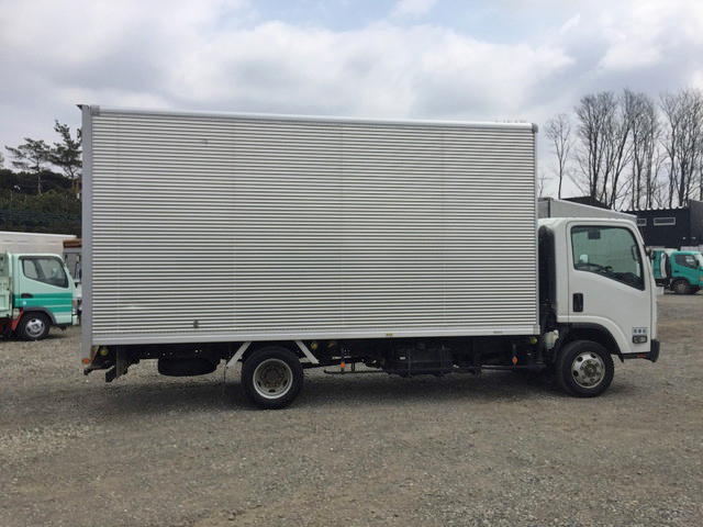 いすゞエルフアルミバン小型（2t・3t）[写真06]