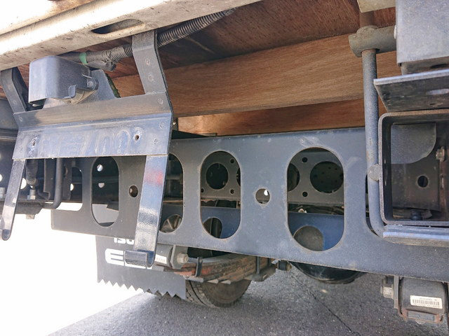 いすゞエルフ平ボディ小型（2t・3t）[写真24]