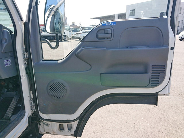 いすゞエルフ平ボディ小型（2t・3t）[写真31]