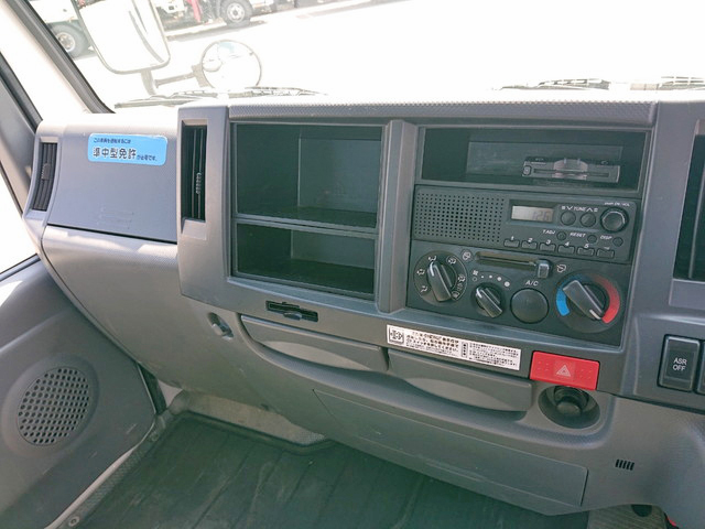 いすゞエルフ平ボディ小型（2t・3t）[写真34]