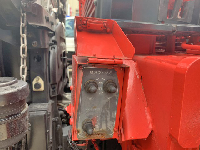 日野レンジャーセルフクレーン4段中型（4t）[写真18]