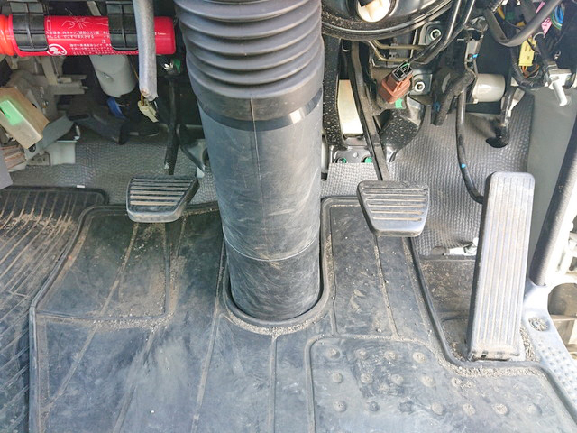 いすゞエルフ高所作業車小型（2t・3t）[写真38]