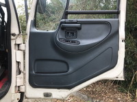 UDトラックスコンドルパッカー車（塵芥車）中型（4t）[写真25]