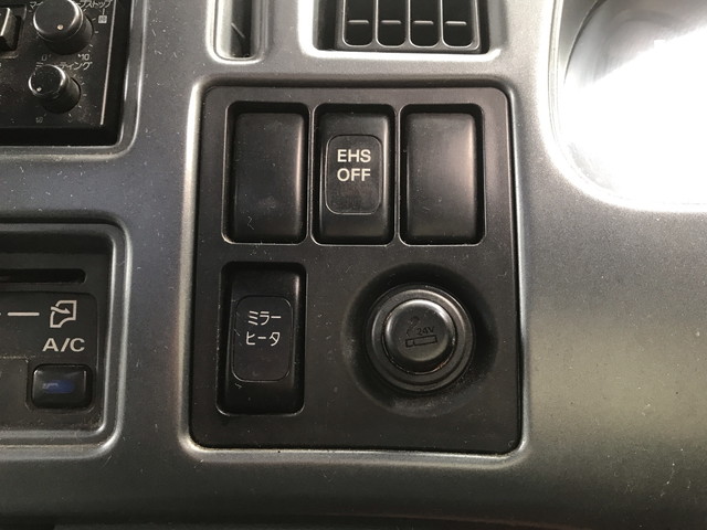 UDトラックスコンドルパッカー車（塵芥車）中型（4t）[写真32]