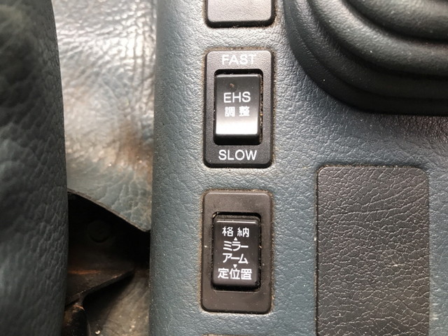 UDトラックスコンドルパッカー車（塵芥車）中型（4t）[写真34]