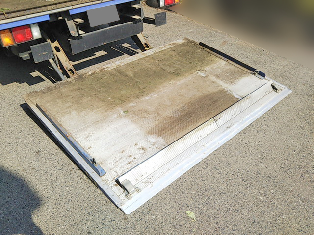 日野デュトロアルミウイング小型（2t・3t）[写真16]