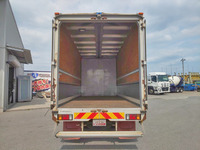 いすゞエルフアルミウイング小型（2t・3t）[写真12]