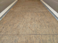 いすゞエルフアルミウイング小型（2t・3t）[写真13]