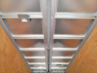 いすゞエルフアルミウイング小型（2t・3t）[写真14]