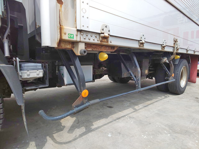 いすゞエルフアルミウイング小型（2t・3t）[写真19]