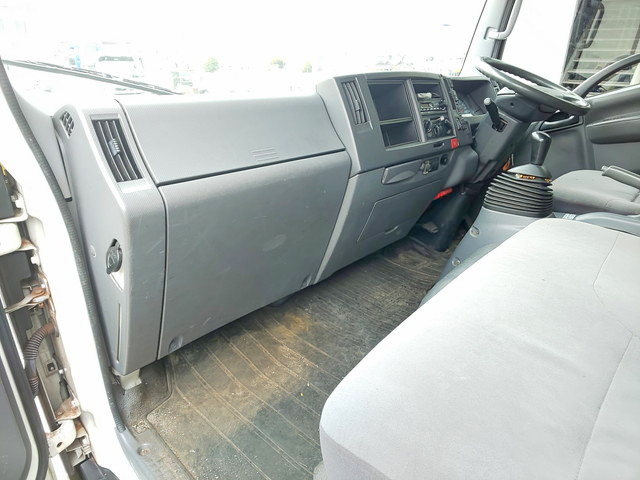 いすゞエルフアルミウイング小型（2t・3t）[写真34]