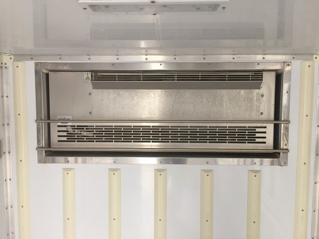 三菱ふそうキャンター冷凍車（冷蔵車）小型（2t・3t）[写真14]