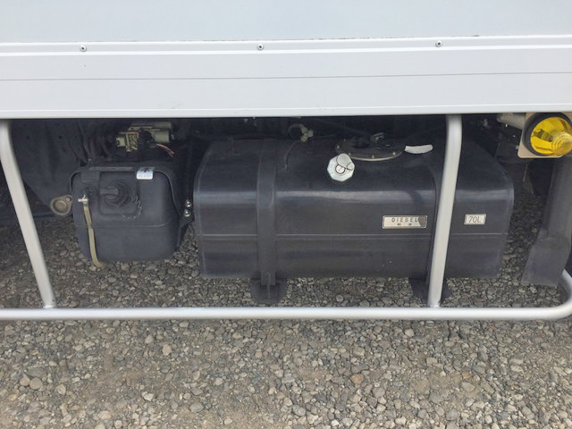 三菱ふそうキャンター冷凍車（冷蔵車）小型（2t・3t）[写真17]