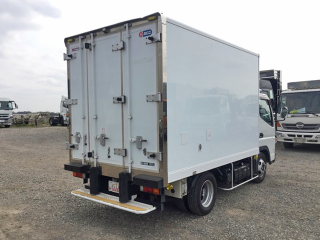 三菱ふそうキャンター冷凍車（冷蔵車）小型（2t・3t）[写真02]