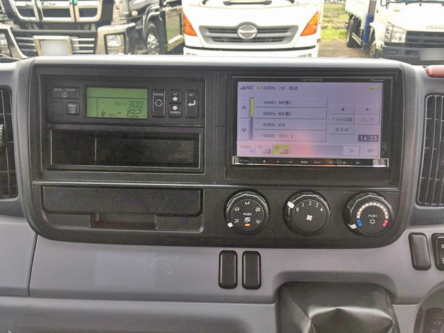 三菱ふそうキャンター冷凍車（冷蔵車）小型（2t・3t）[写真35]