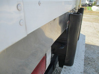 いすゞエルフ冷凍車（冷蔵車）小型（2t・3t）[写真14]