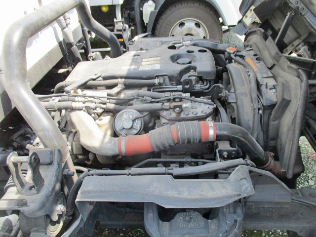 いすゞエルフ冷凍車（冷蔵車）小型（2t・3t）[写真31]