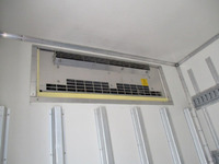 いすゞエルフ冷凍車（冷蔵車）小型（2t・3t）[写真07]