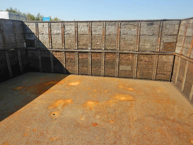 日野レンジャーユニック4段増トン（6t・8t）[写真16]