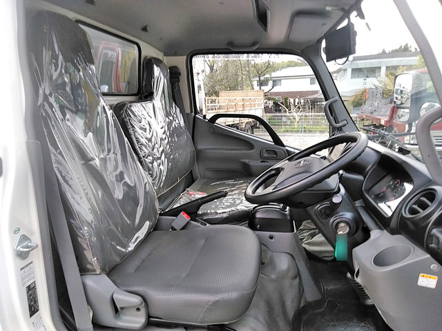 日野デュトロ冷凍車（冷蔵車）小型（2t・3t）[写真31]