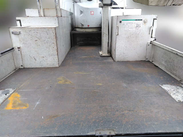 いすゞエルフ高所作業車小型（2t・3t）[写真10]