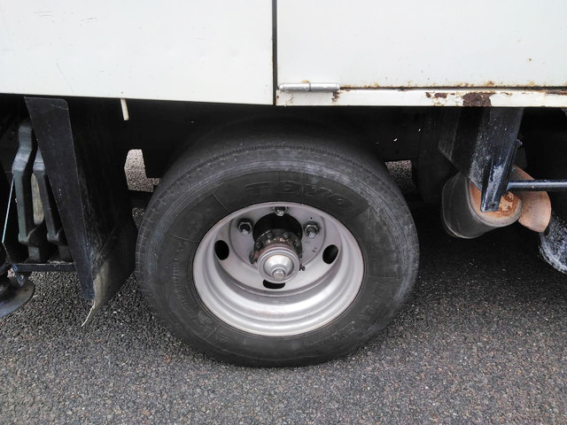 いすゞエルフ高所作業車小型（2t・3t）[写真19]