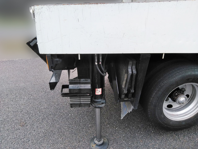 いすゞエルフ高所作業車小型（2t・3t）[写真20]