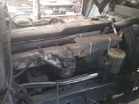 いすゞフォワードユニック3段中型（4t）[写真17]