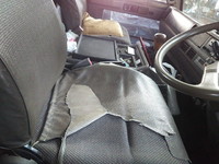 いすゞフォワードユニック3段中型（4t）[写真22]